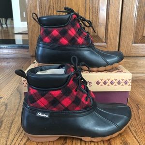 SKECHERS Good Plaid Duck Boots - Size 8